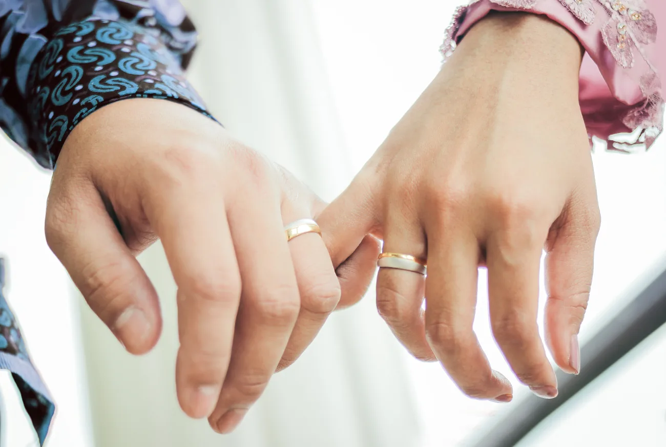 Custom 18K Yellow Gold White Enamel Diamond Couple Band Rings. Custom Custom Couple Rings. US