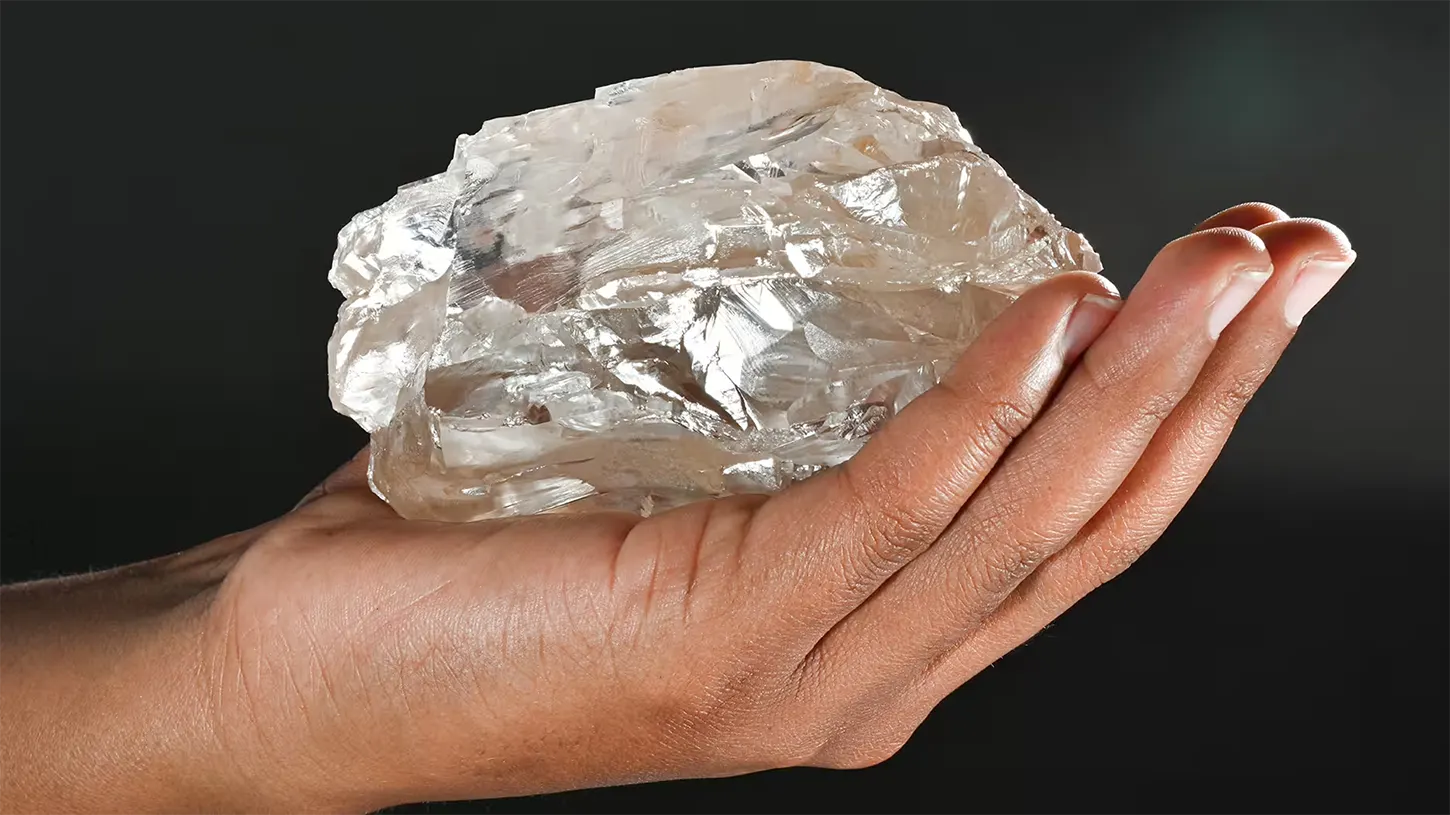 Huge Natural Diamond Crystal. Century-Old Record Challenged: Lucara Unveils 2,492-Carat Diamond. News