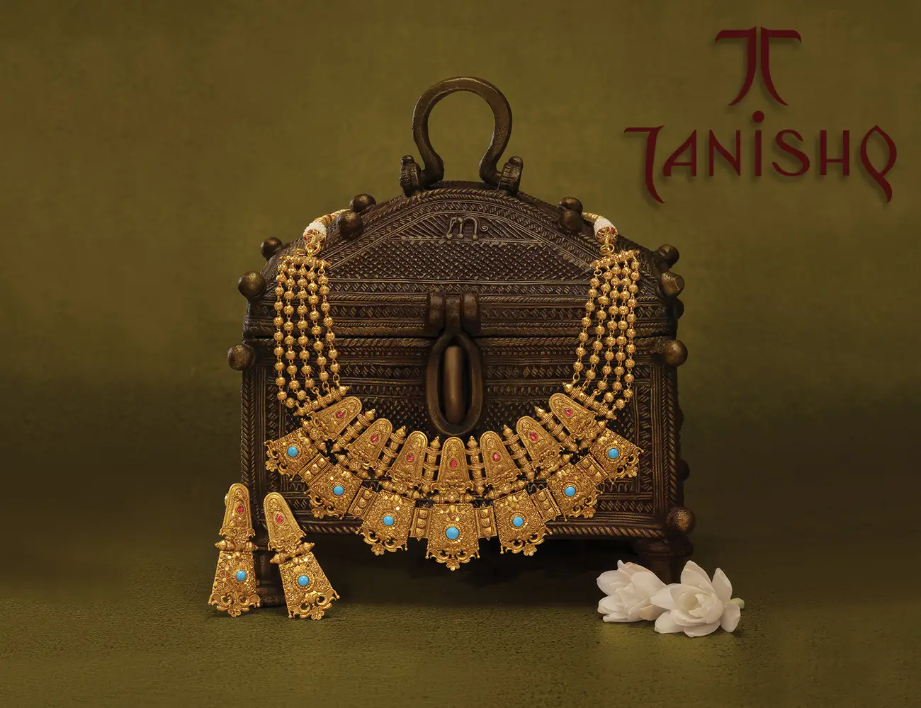 Yellow Gold Tanishq Indian Necklace. De Beers Relies on India as Its Next Market Booster. US