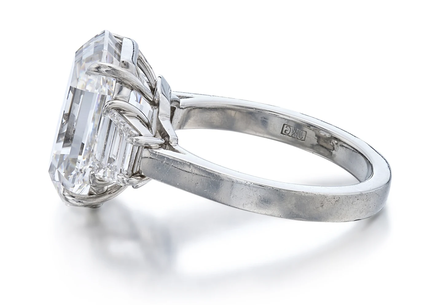 7ct diamond white gold ring. Sotheby’s Winter Auction Shines with Iconic Jewelry and Charitable Contributions. US