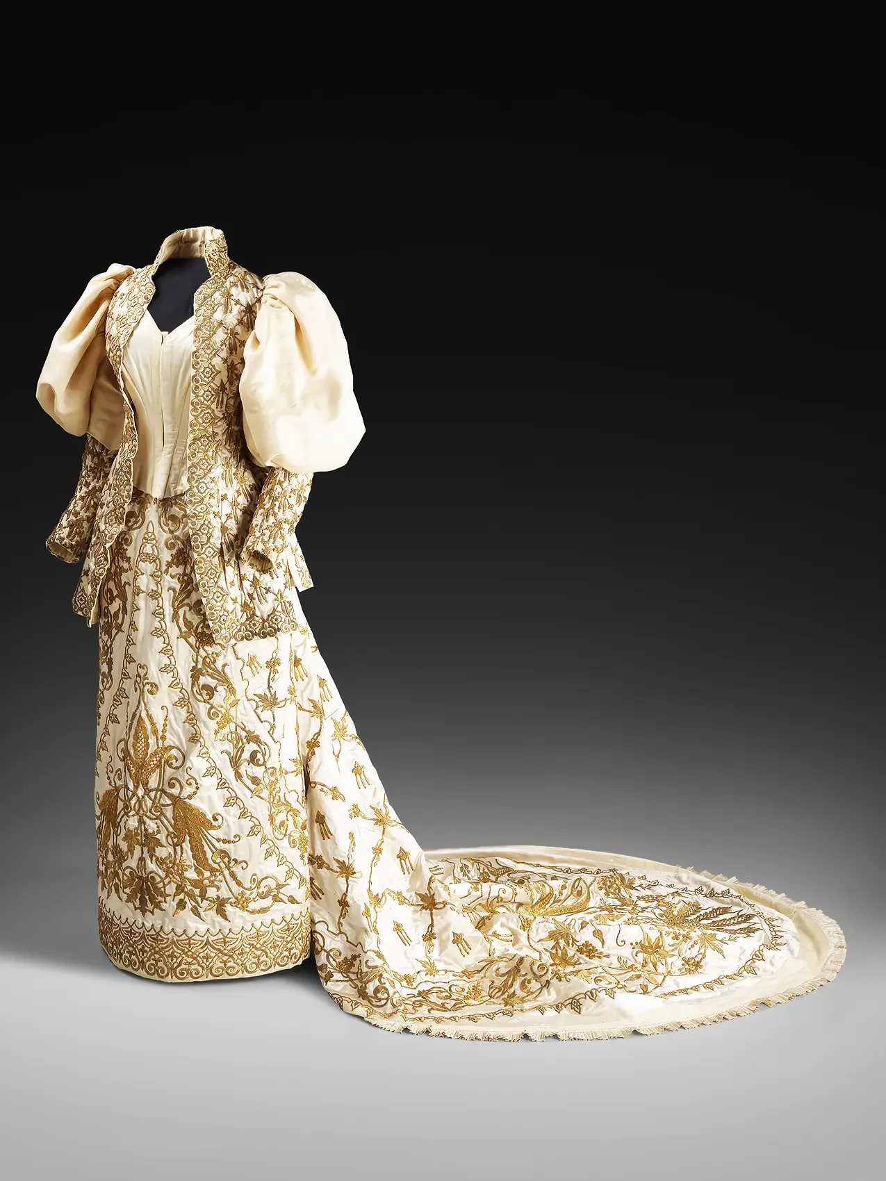 An 19th-century Egyptian wedding gown from the 'Golden Thread' exhibition. Woven in Gold: Paris Show Traces the History of Gilded Fashion. News