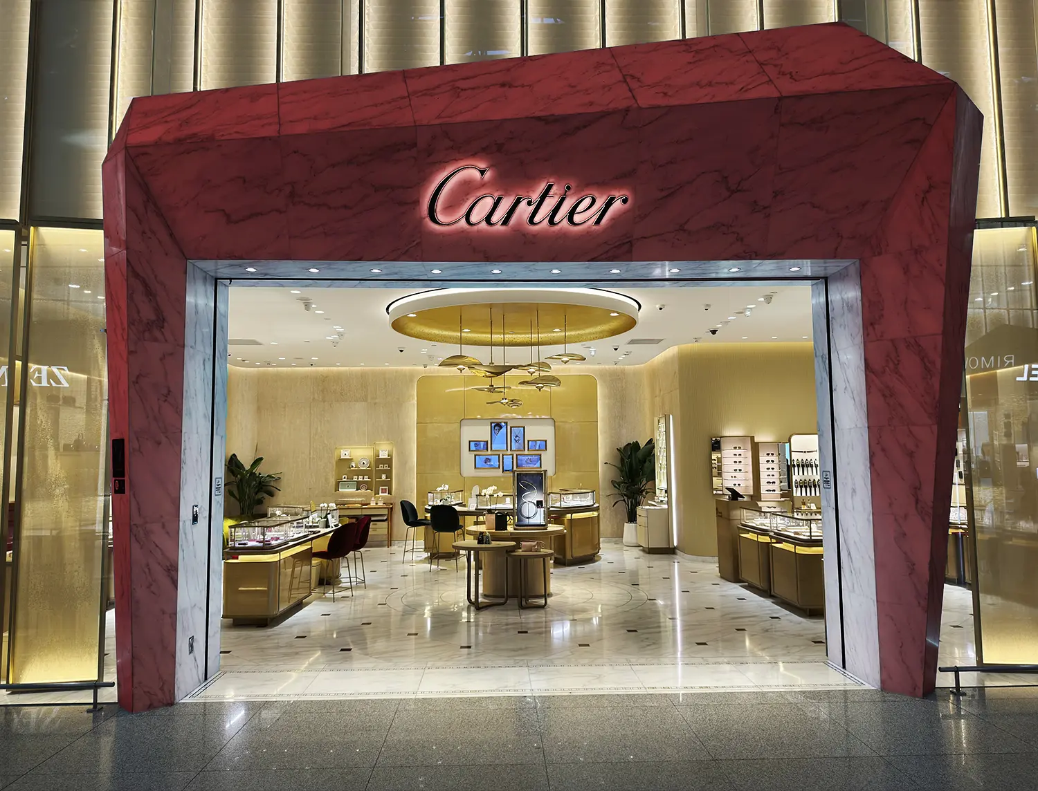 Official Cartier retailer. Cartier store. 27M Dollars in Fake Designer Jewelry Seized by U.S. Customs. News