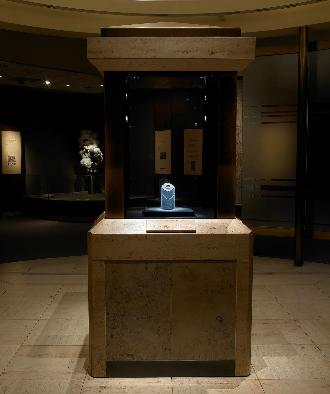 Blue 45,52-carat The Hope Diamond necklace in the National Museum of Natural History. Stolen, Lost, and Feared: The Fascinating Stories of Legendary Diamonds. News