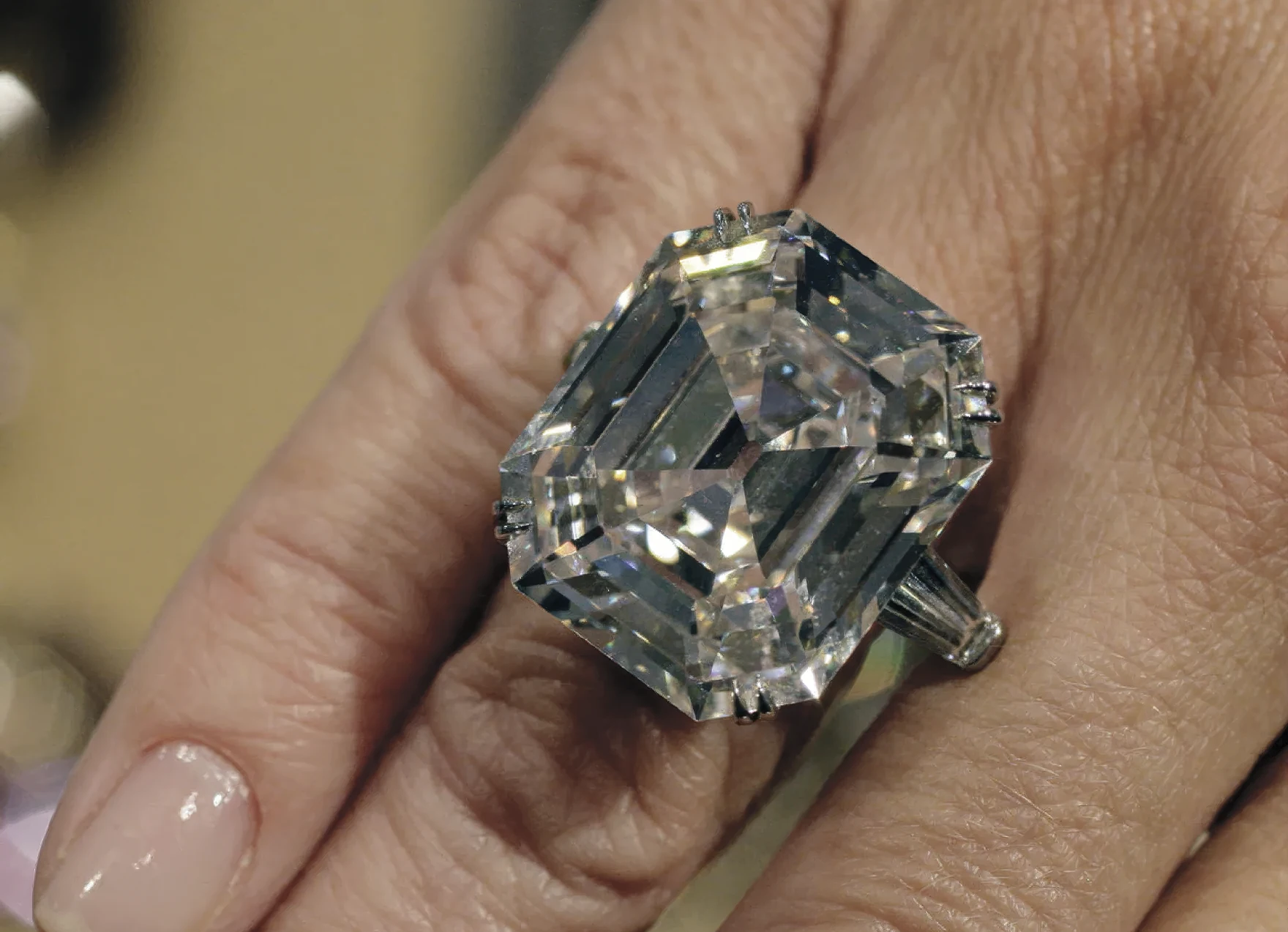 Elizabeth Taylor blue-white octagon-cut diamond ring. Stolen, Lost, and Feared: The Fascinating Stories of Legendary Diamonds. News