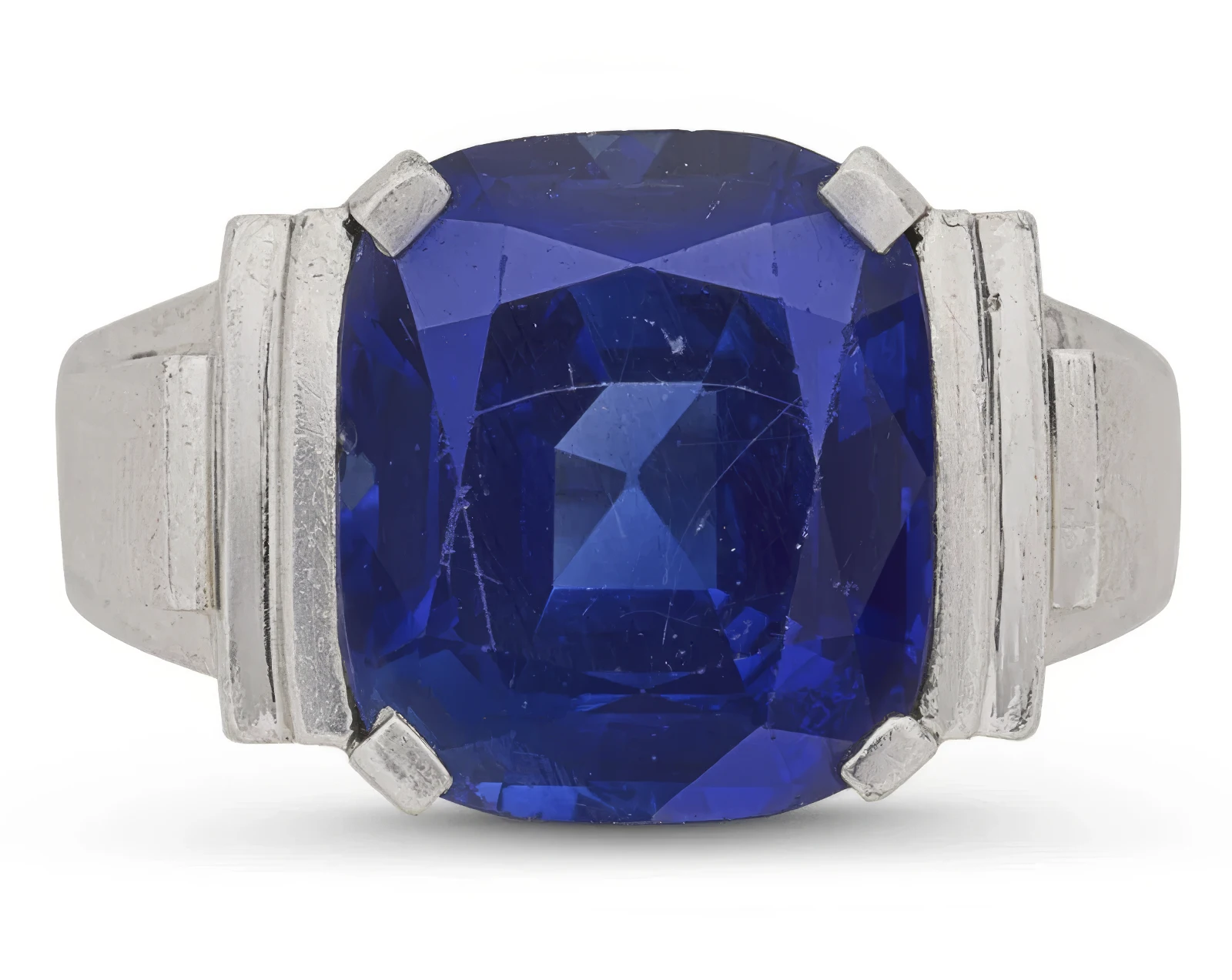 Masterpieces from Famous Design Houses Will Be Displayed at Christie’s Paris Online Auction. News | Olertis An antique cushion brilliant step cut 7.75-ct sapphire from the north of India set in a beautiful fingerpiece. Masterpieces from Famous Design Houses Will Be Displayed at Christie’s Paris Online Auction. News