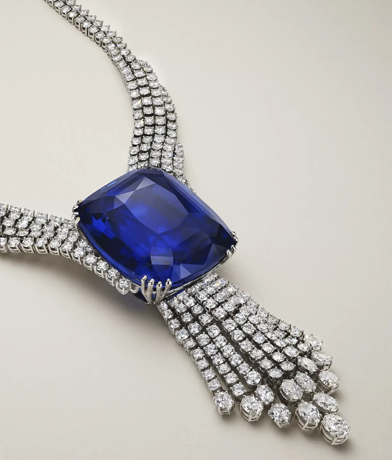 Marie Antoinette’s Historic Pink Diamond Will Be Auctioned at Christie’s. News | Olertis Lord Nuffield's luxurious diamond necklace with a massive 392.51 ct. sapphire mined in Sri Lanka. Marie Antoinette’s Historic Pink Diamond Will Be Auctioned at Christie’s. News