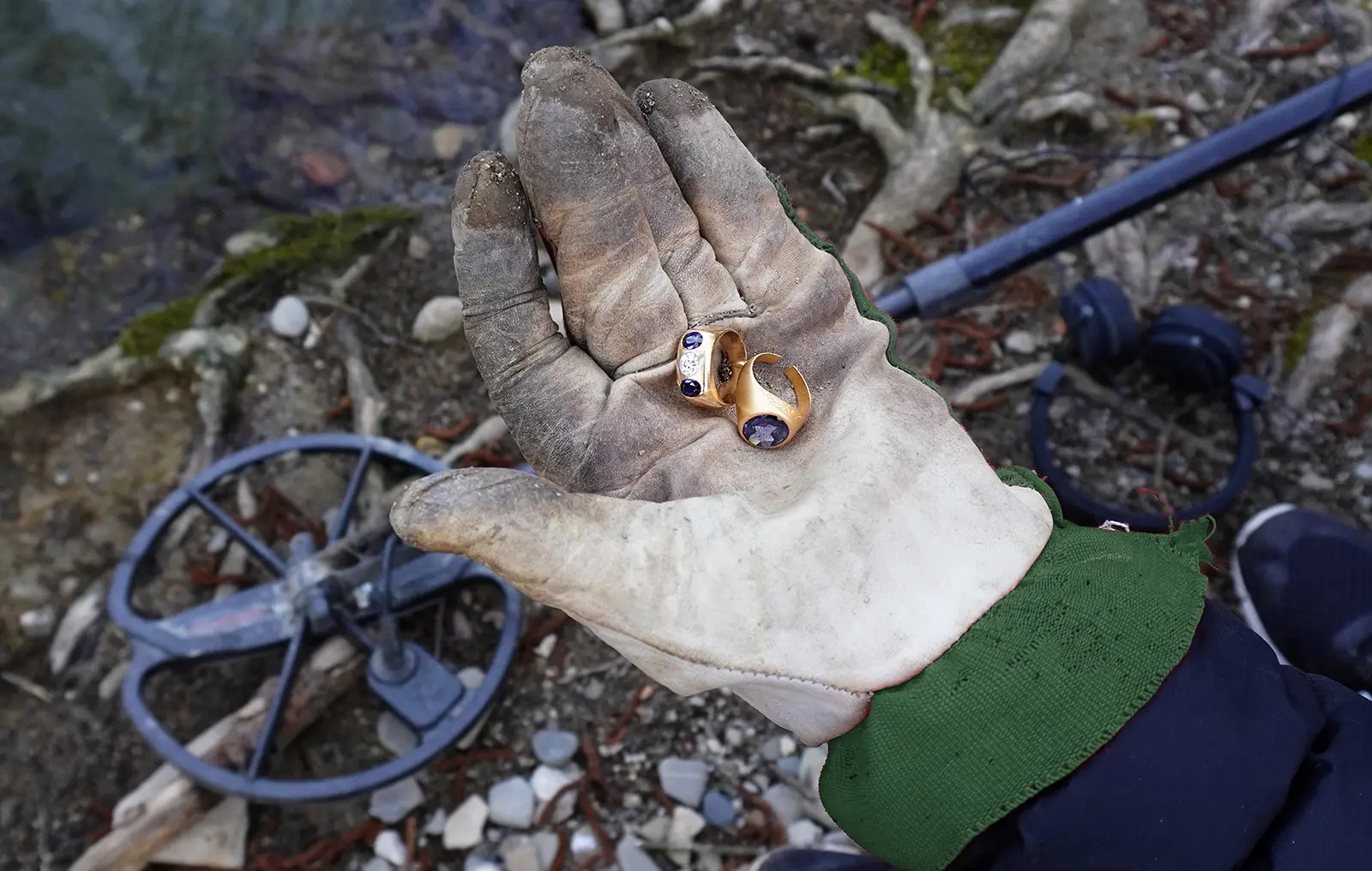 Treasure hunter with metal detector finds 2 gold rings with amethysts and a diamond. Are You an Adventurous Treasure Hunter? Here Are Some Things You Can Consider. News