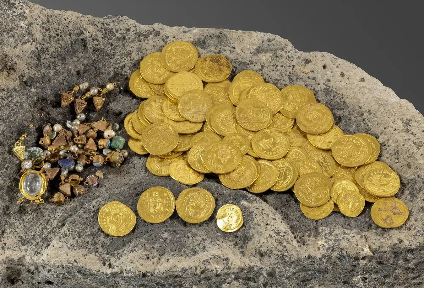 A hoard of 97 pure gold coins and jewelry dating back to the 6th and 7th centuries CE. A 1,400-Year-Old Gold Hoard with 97 Byzantine Coins Was Found in Israel. News