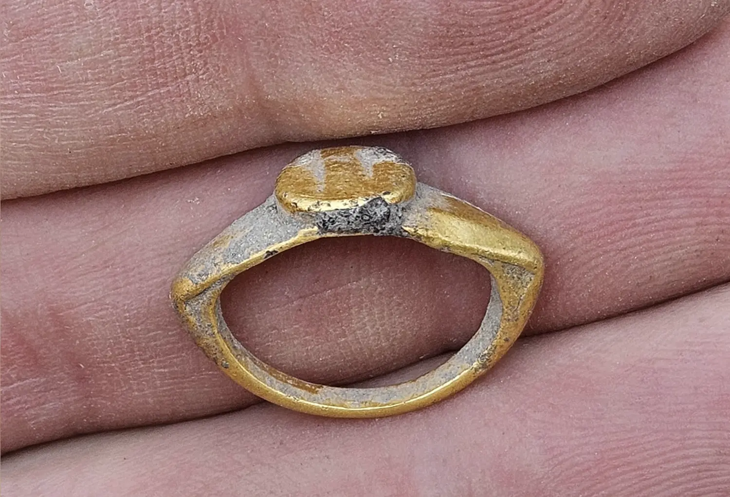 A 1,400-Year-Old Gold Hoard with 97 Byzantine Coins Was Found in Israel. News | Olertis Gold custom ring found at the excavation site. A 1,400-Year-Old Gold Hoard with 97 Byzantine Coins Was Found in Israel. News