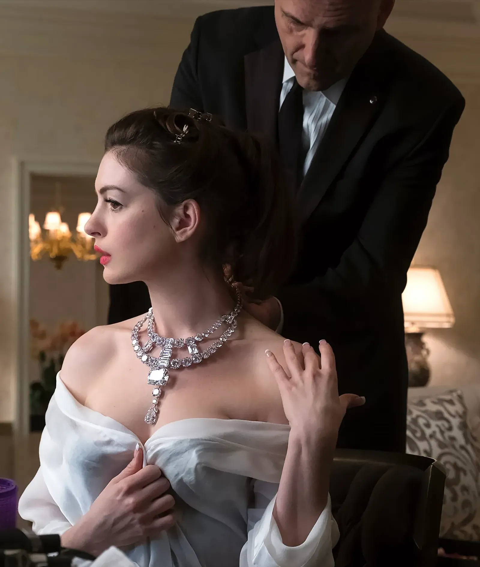 Ocean’s 8 (2018): The Famous Cartier necklace. Another one of crime-themed jewelry films depicts Debbie preparing to steal a 151-million-dollar Cartier necklace along with several other women who form “the secret group”. The item was originally created for an Indian noblewoman, and although the piece itself no longer exists, the company was able to recreate it just for this film. News.